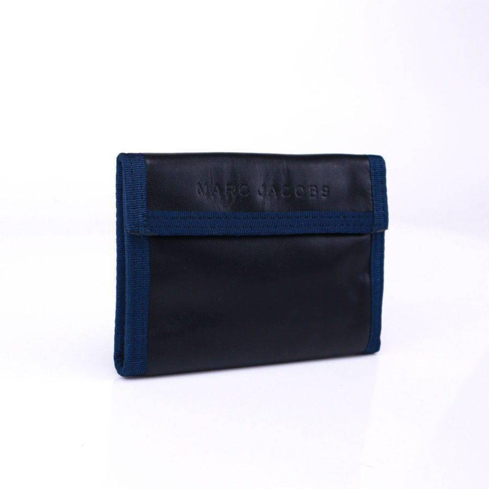 NEW Marc Jacobs EMBOSSED LOGO Leather Compact Card Wallet